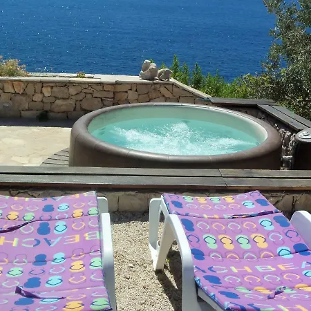 Robinzon Wellnes Vranina Casa vacanze *